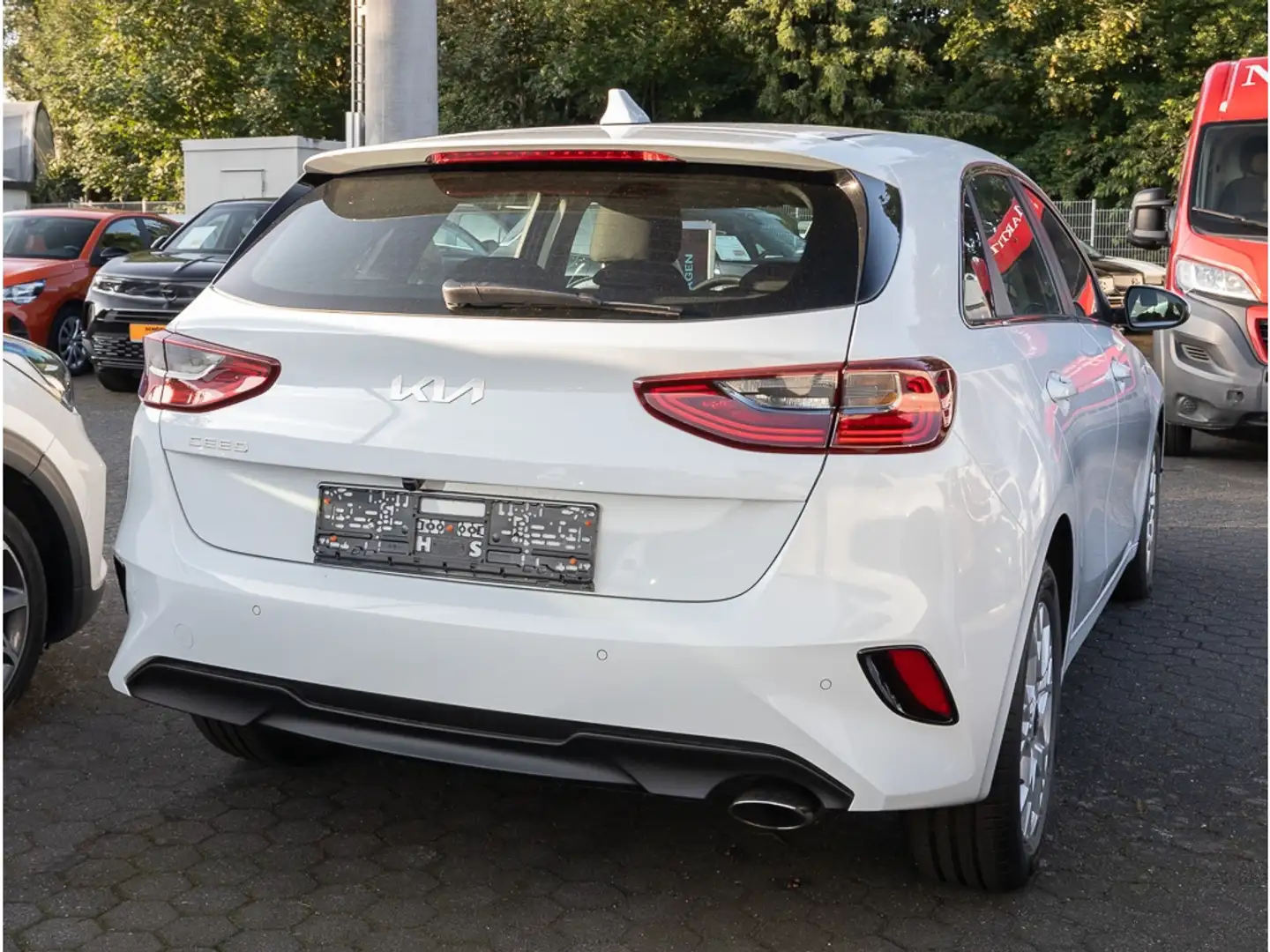 Kia Ceed / cee'd 1.0 T-GDI 100 VISION +S/LHZ+CARPLAY+NAV+RFK Weiß - 2