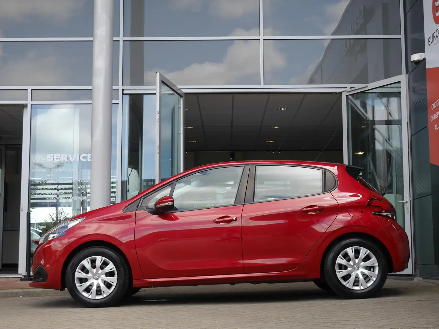 Peugeot 208 1.2 PureTech Blue Lion | Navigatie | Cruise contro Rood - 2
