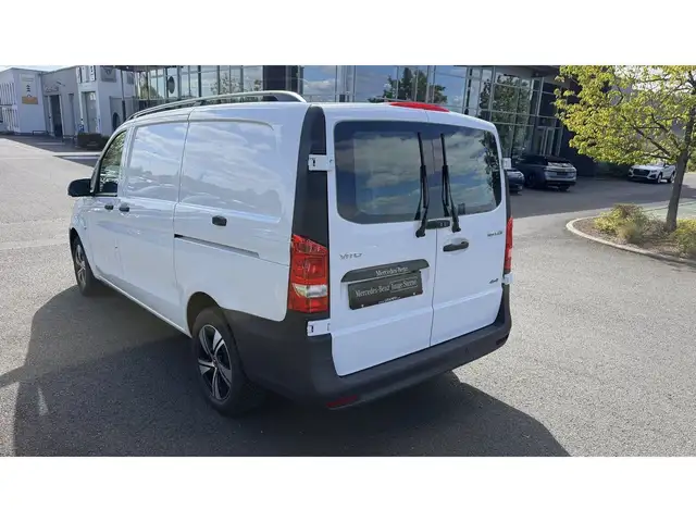 Mercedes-Benz Unknown Model view 6