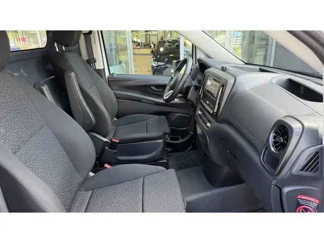 Mercedes-Benz Unknown Model view 11