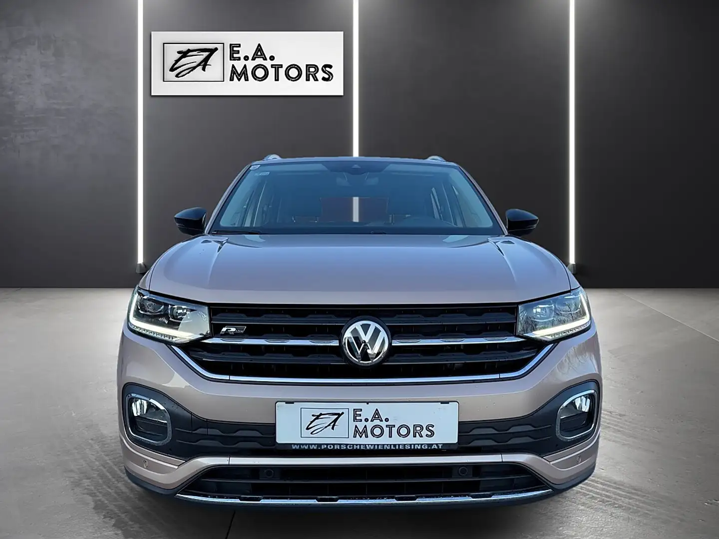 Volkswagen T-Cross 1,0 TSI R Line DSG Beige - 2
