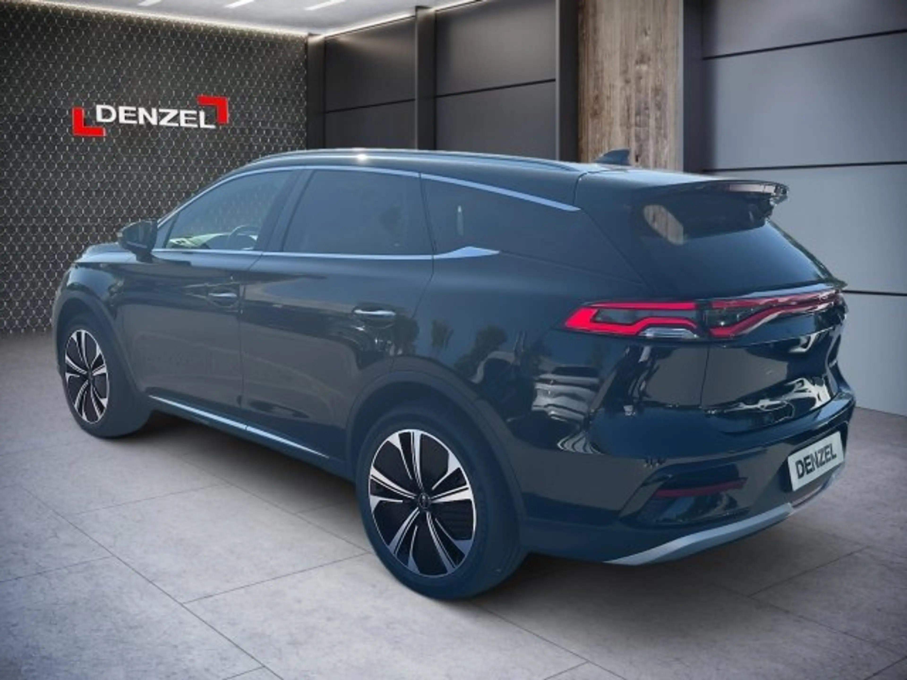 BYD Tang NEW TANG Flagship 4WD — photo 3