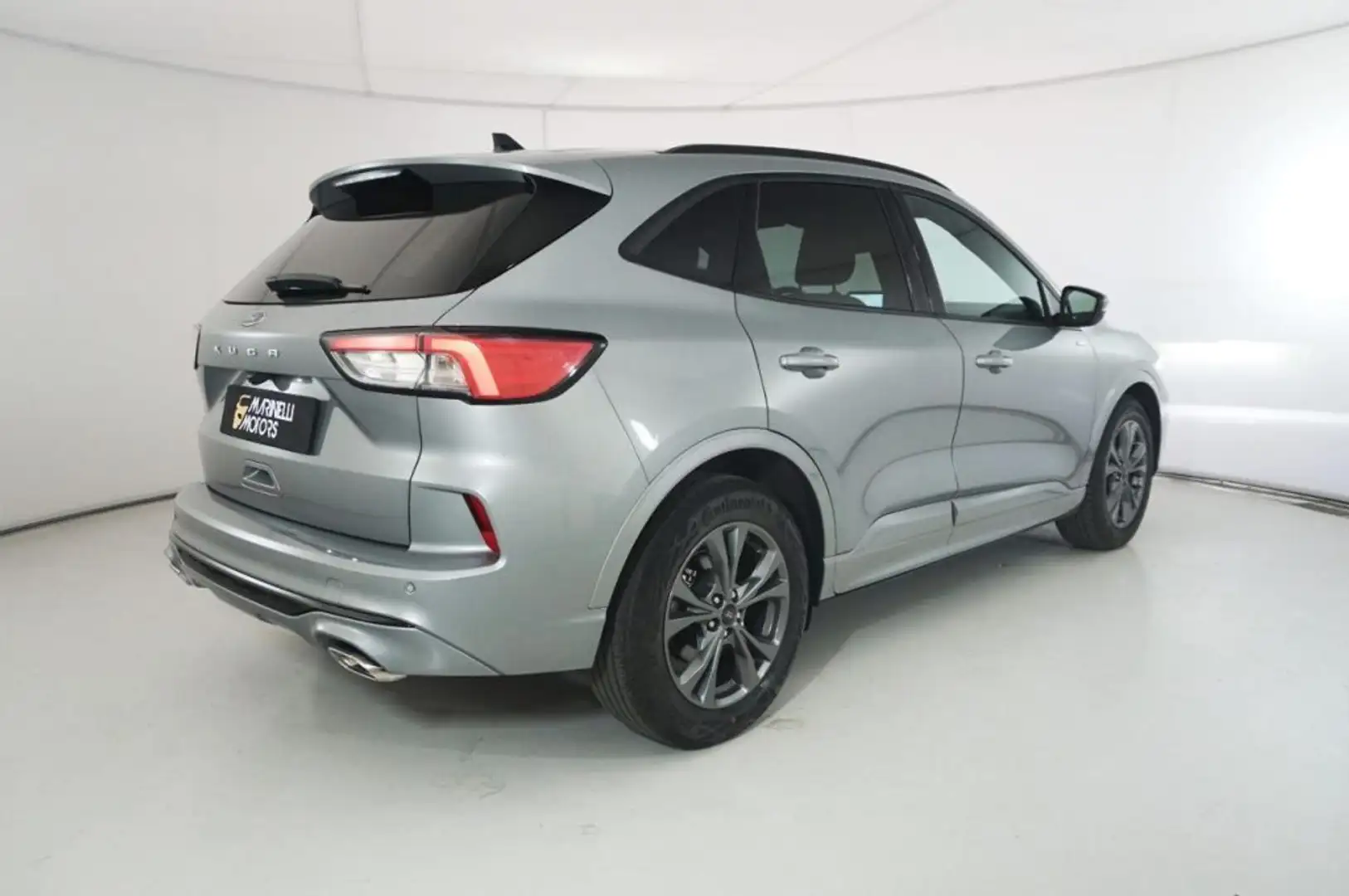 Ford Kuga 2.0 ECOBLUE 120CV AUT ST-LINE Silber - 2
