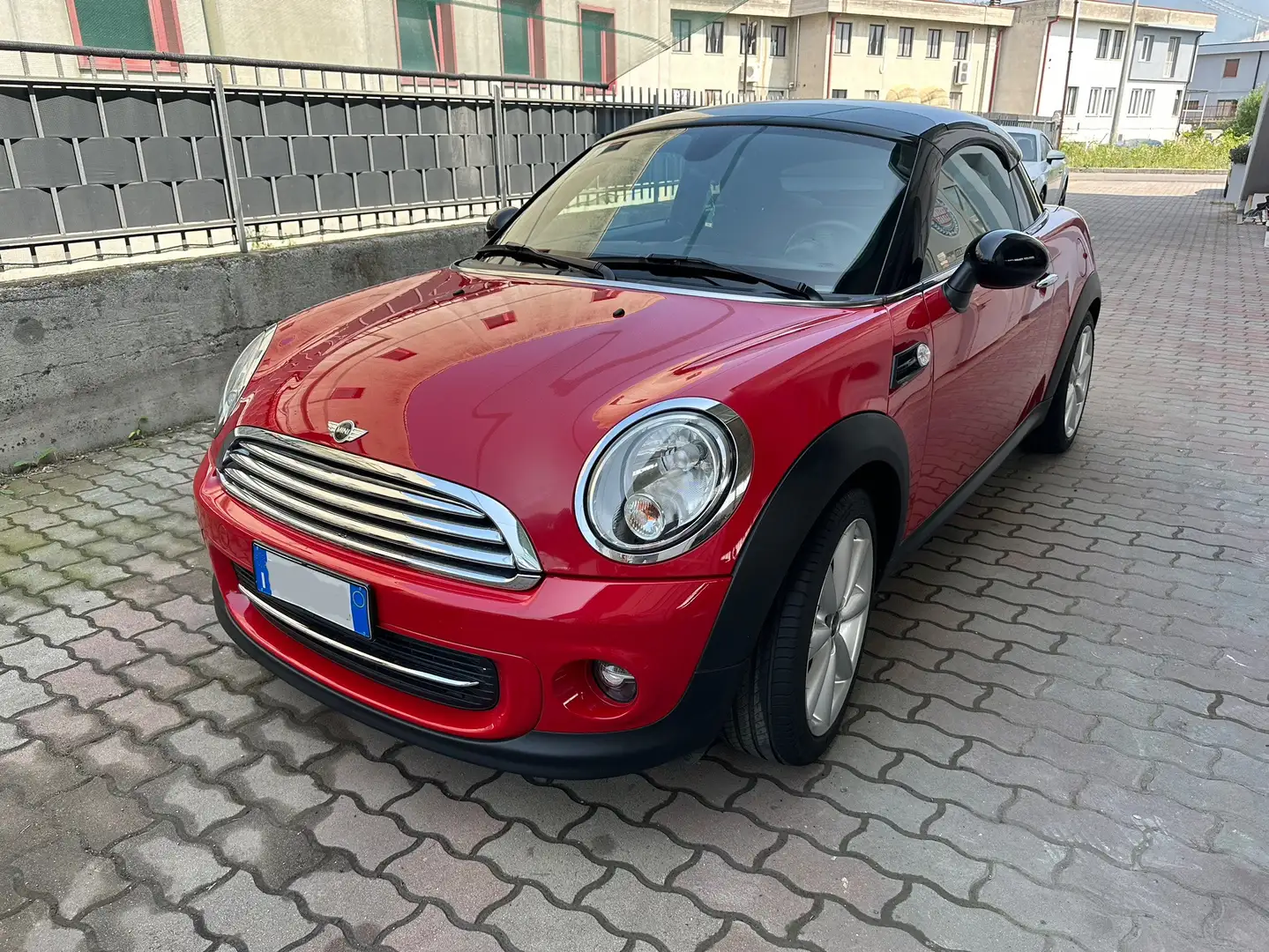 MINI Cooper Coupe 1.6 Rouge - 2