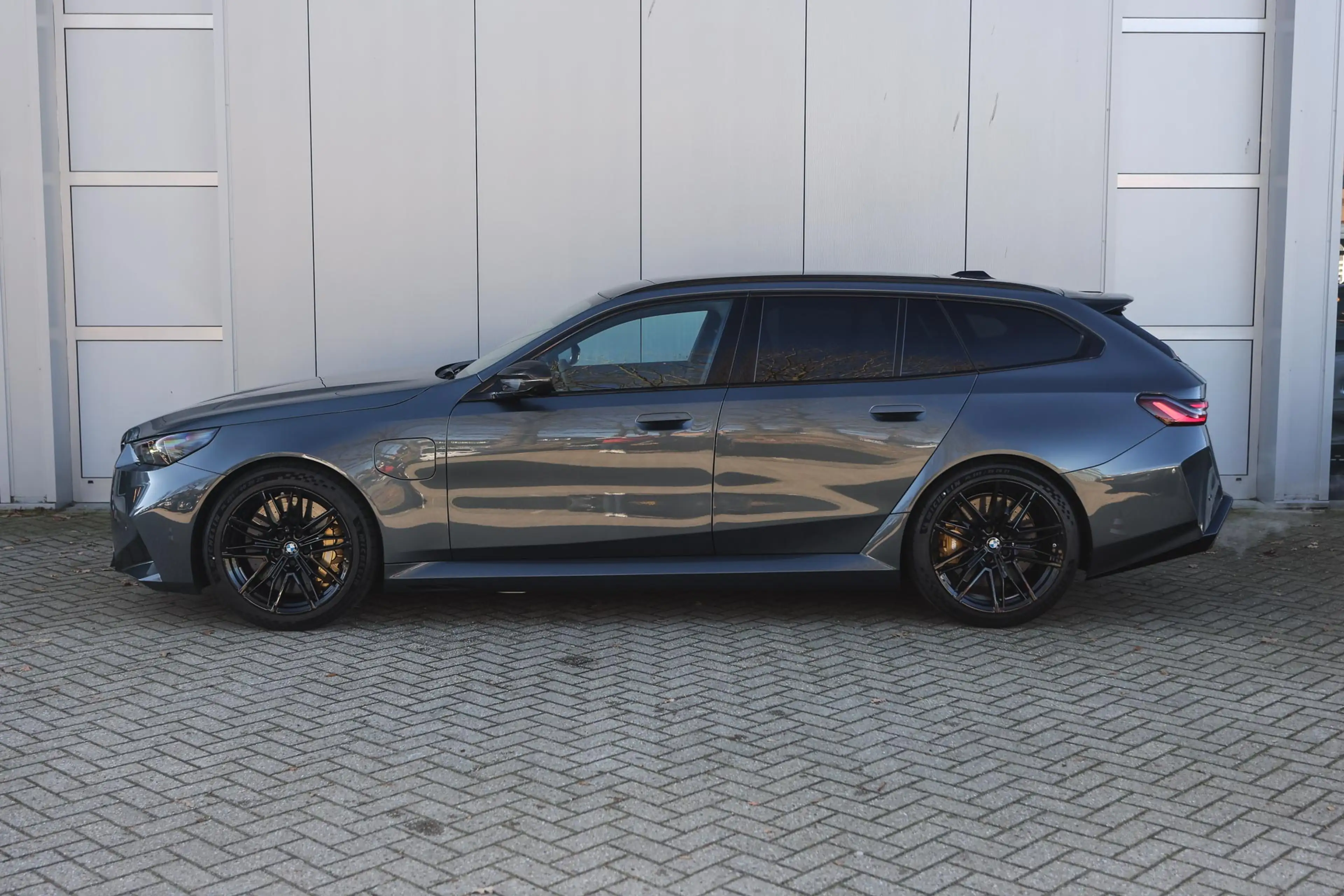 BMW M5 Touring Automaat / M Drive Professional / Panorama — photo 7