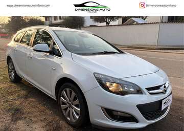 Astra Sports Tourer  1.4 t Cosmo 140cv