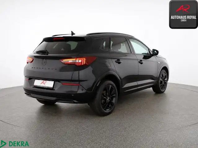 Opel Grandland X view 5