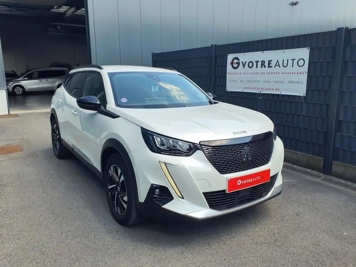 Peugeot 2008 Allure es 130 auto Bianco - 2