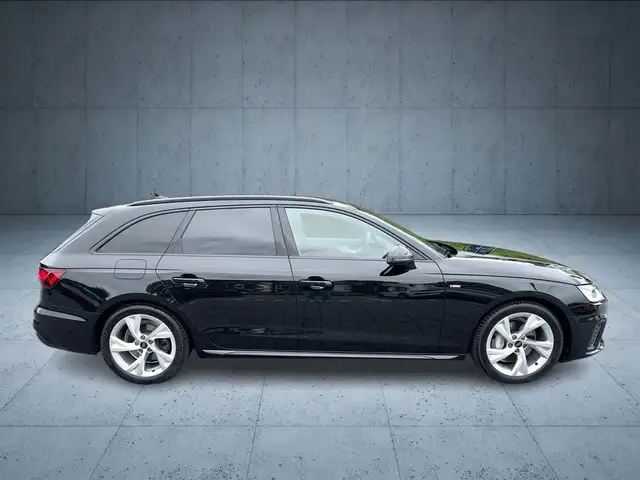 Audi A4 view 6