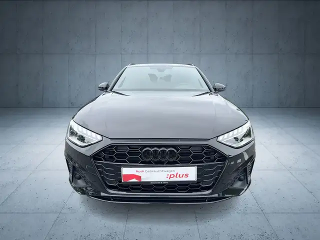 Audi A4 view 8