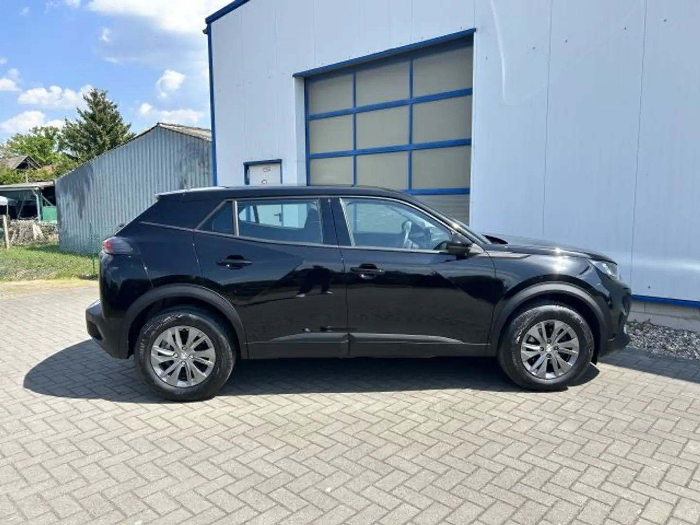 Peugeot 2008 PureTech 130 Active Negro - 2