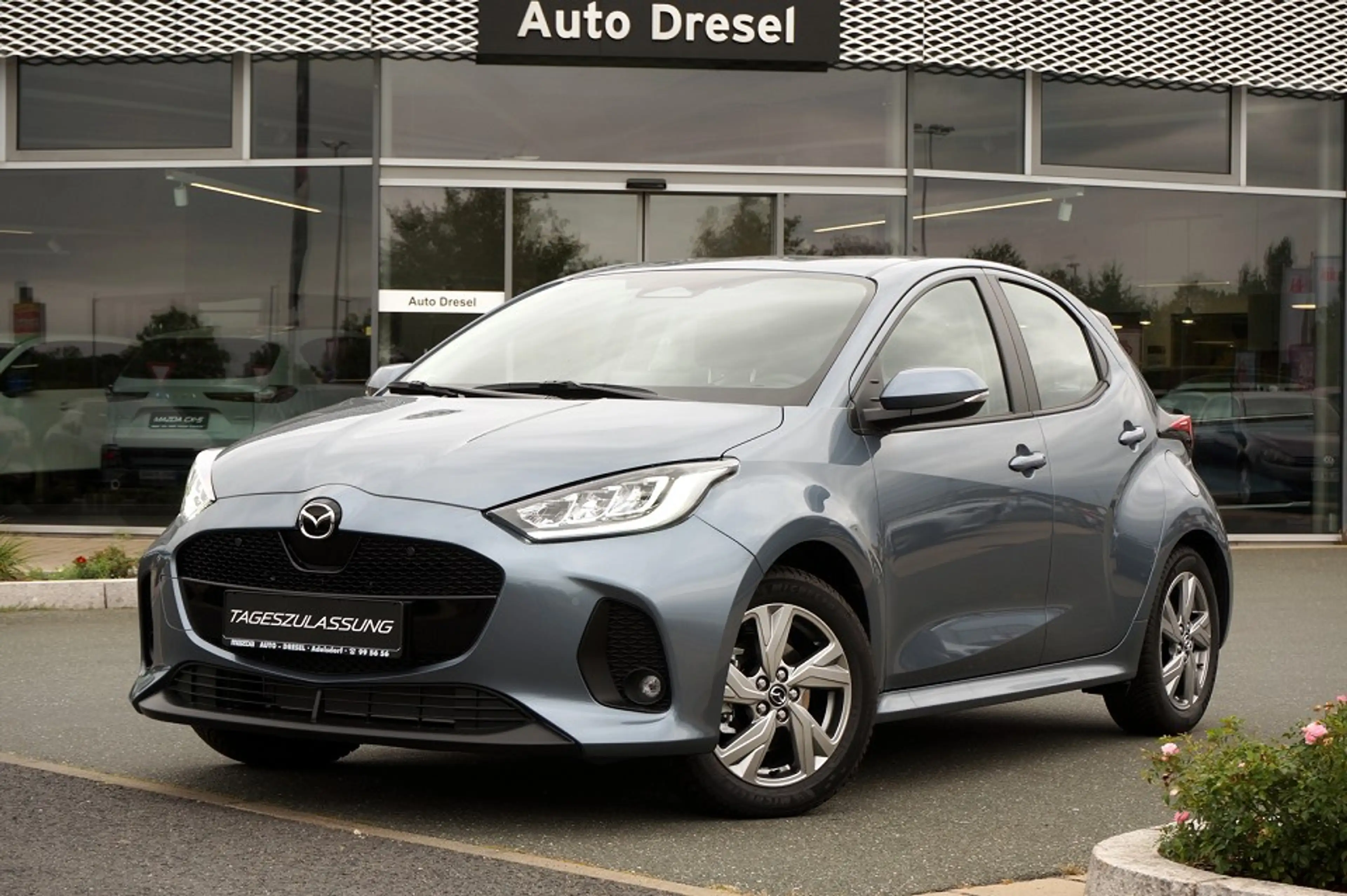 Mazda 2 Hybrid Exclusiveline | Benzin Hybrid 116 Autom. | — photo 2