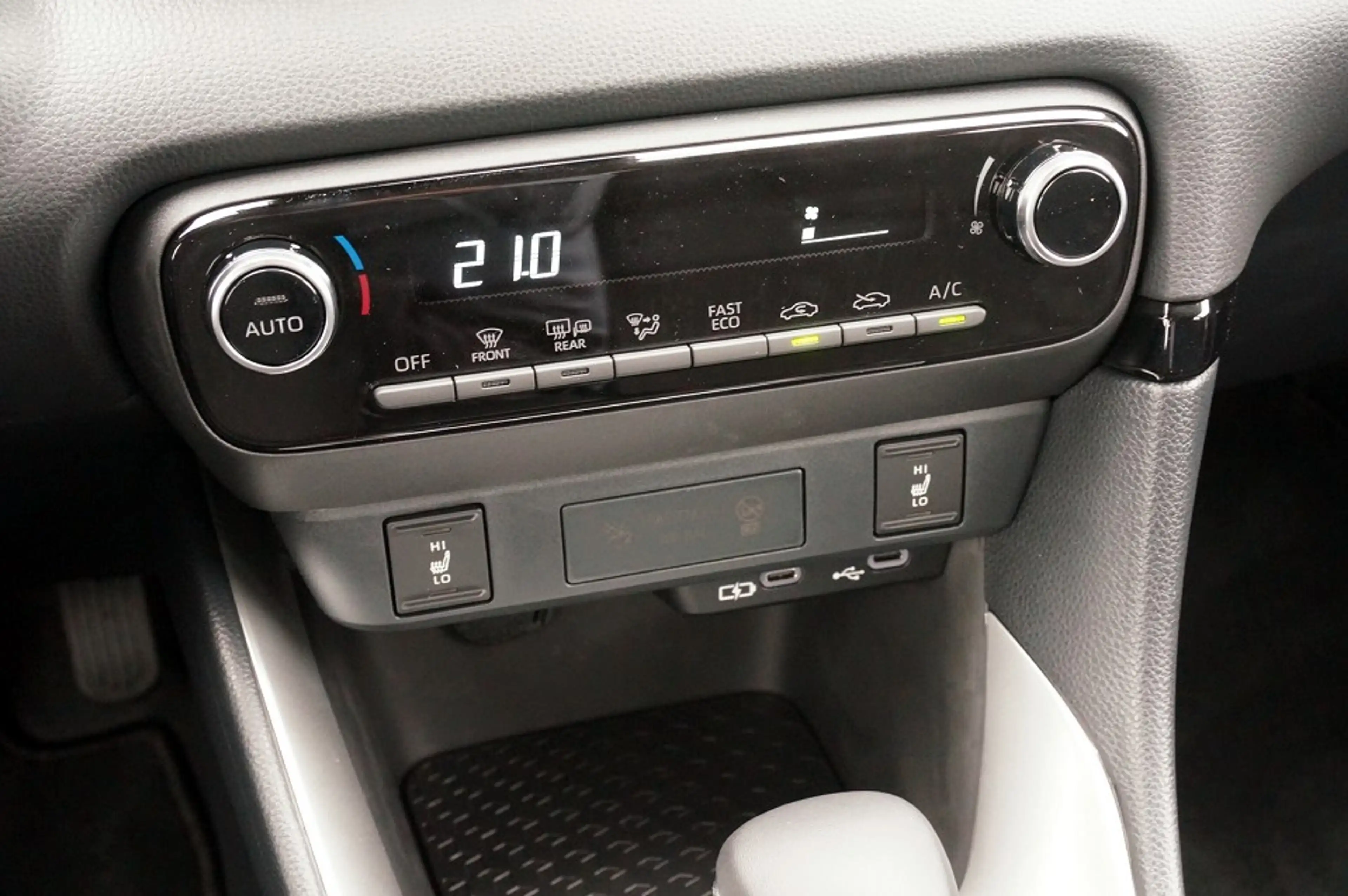 Mazda 2 Hybrid Exclusiveline | Benzin Hybrid 116 Autom. | — photo 14