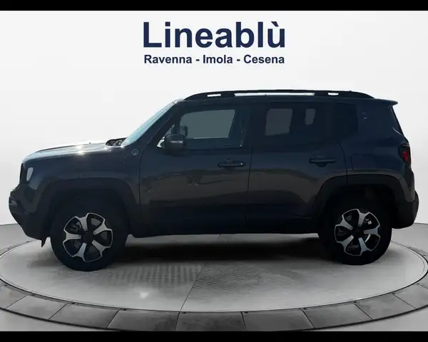 Jeep Renegade view 2