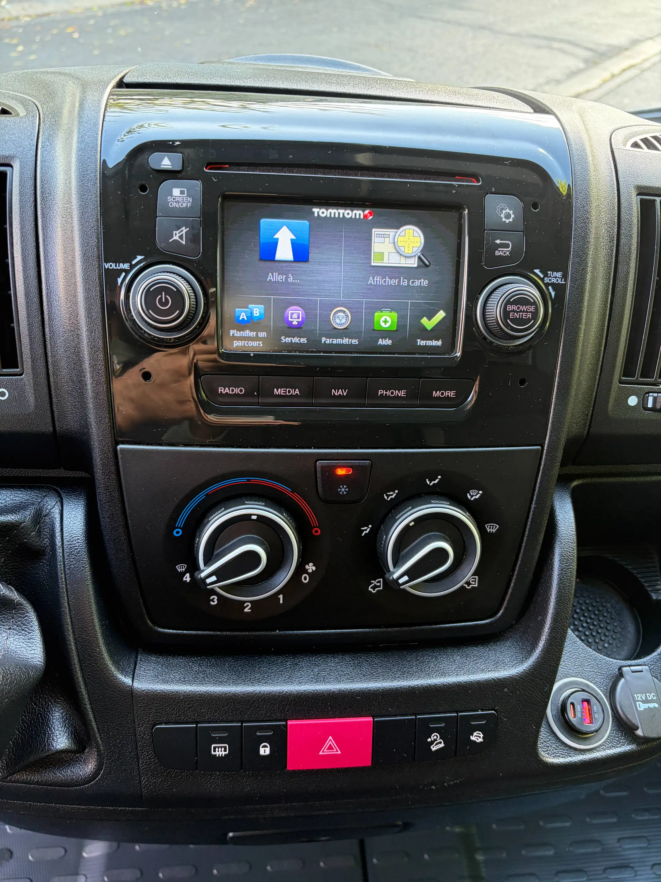 Peugeot Boxer 2.0 BlueHDi - euro6B - TVA - Garantie — photo 9