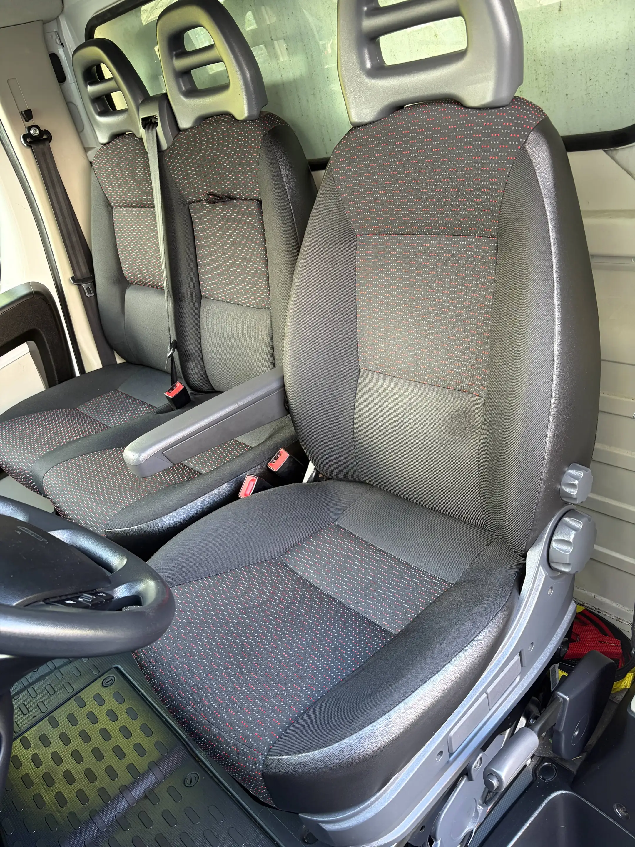 Peugeot Boxer 2.0 BlueHDi - euro6B - TVA - Garantie — photo 6