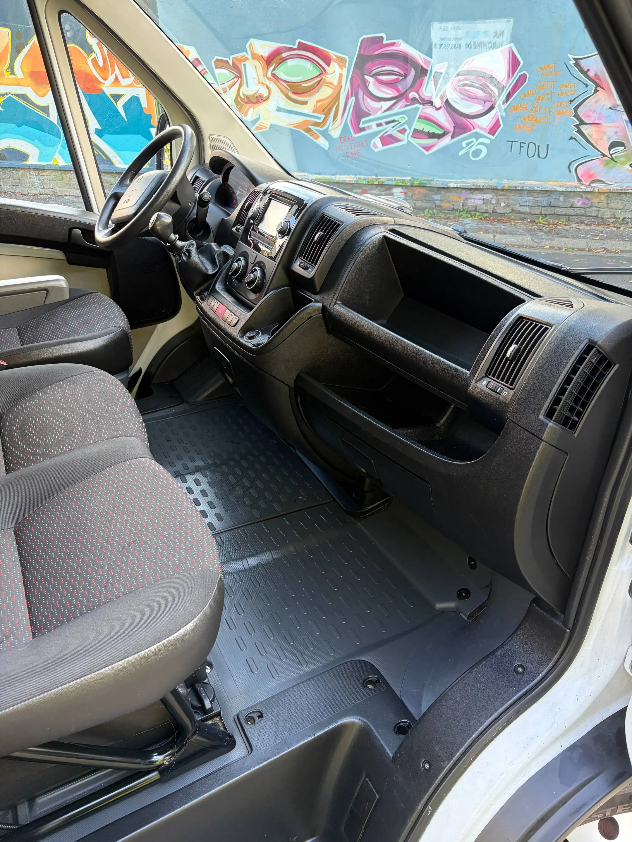 Peugeot Boxer 2.0 BlueHDi - euro6B - TVA - Garantie — photo 8