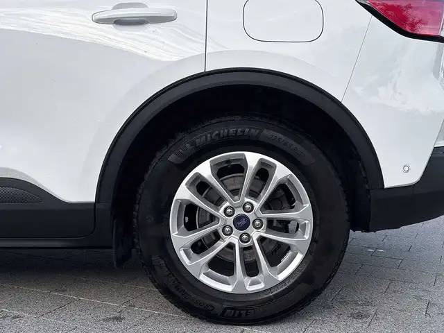 Ford Kuga view 9