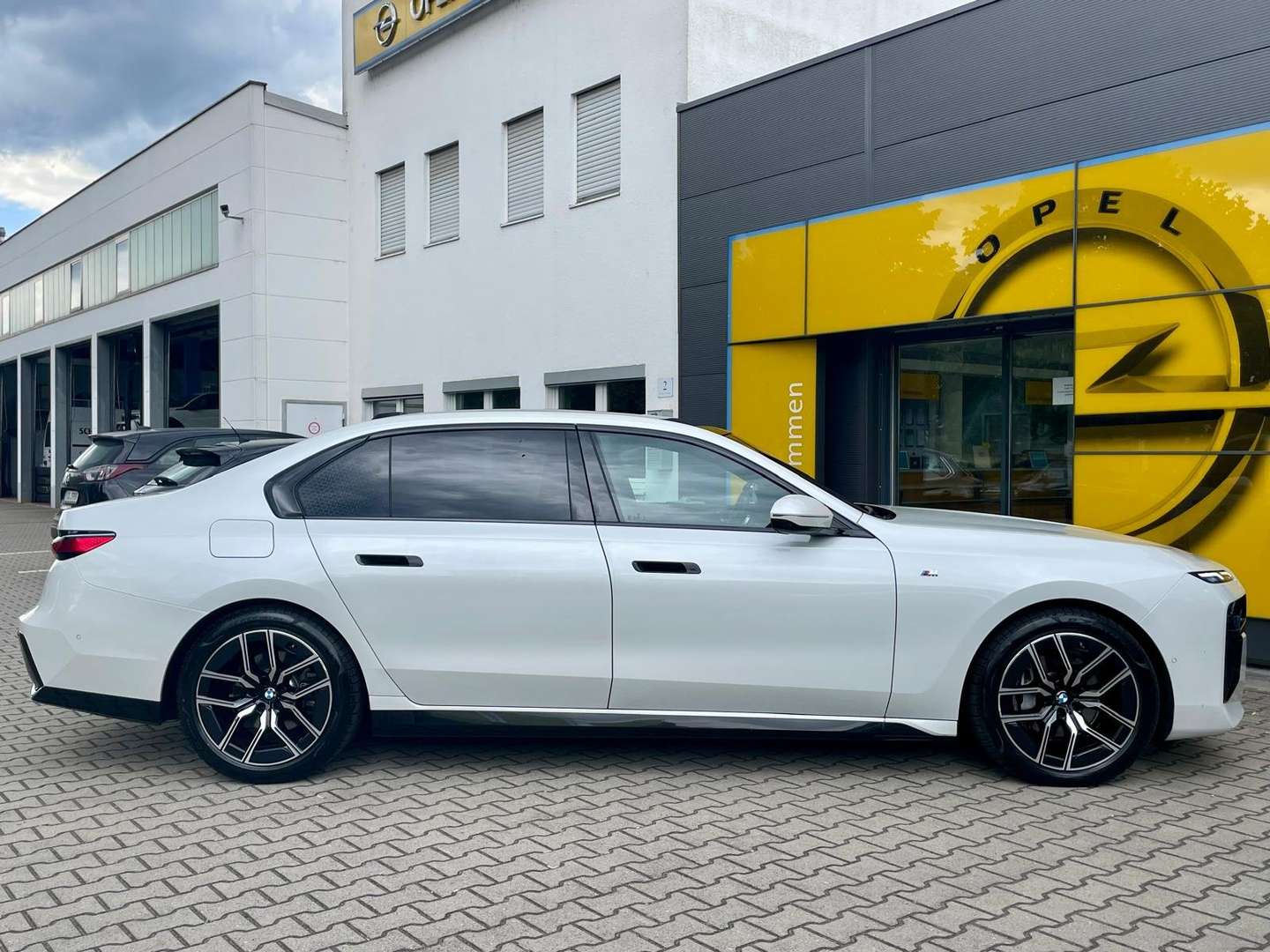 BMW Série 7 740d XDrive M Sport -  - Joinsteer - #5