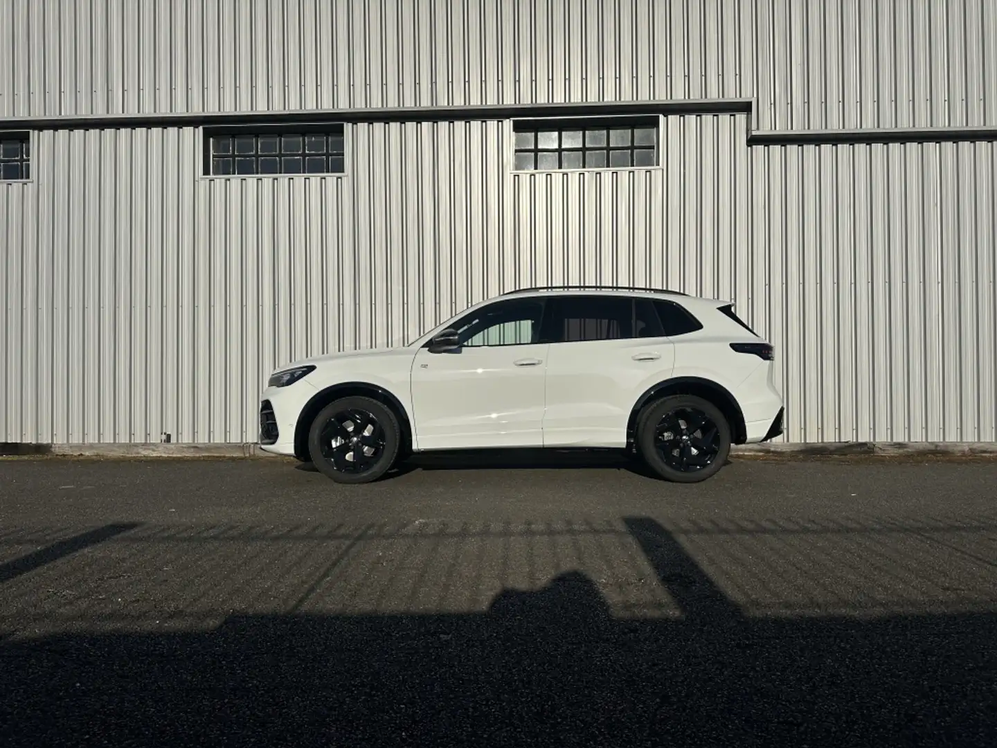 Volkswagen Tiguan 2.0TDI DSG R-Line 110kW Blanco - 2