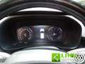 Volvo XC40 T3 Momentum Schwarz - thumbnail 40