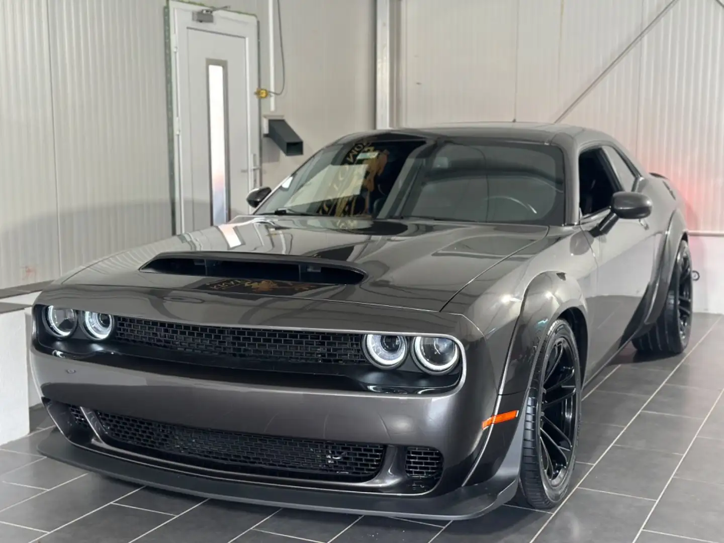 Dodge Challenger 5,7 V8 SRT/WIDEBODY-EXTREM-HELLCAT Grey - 1