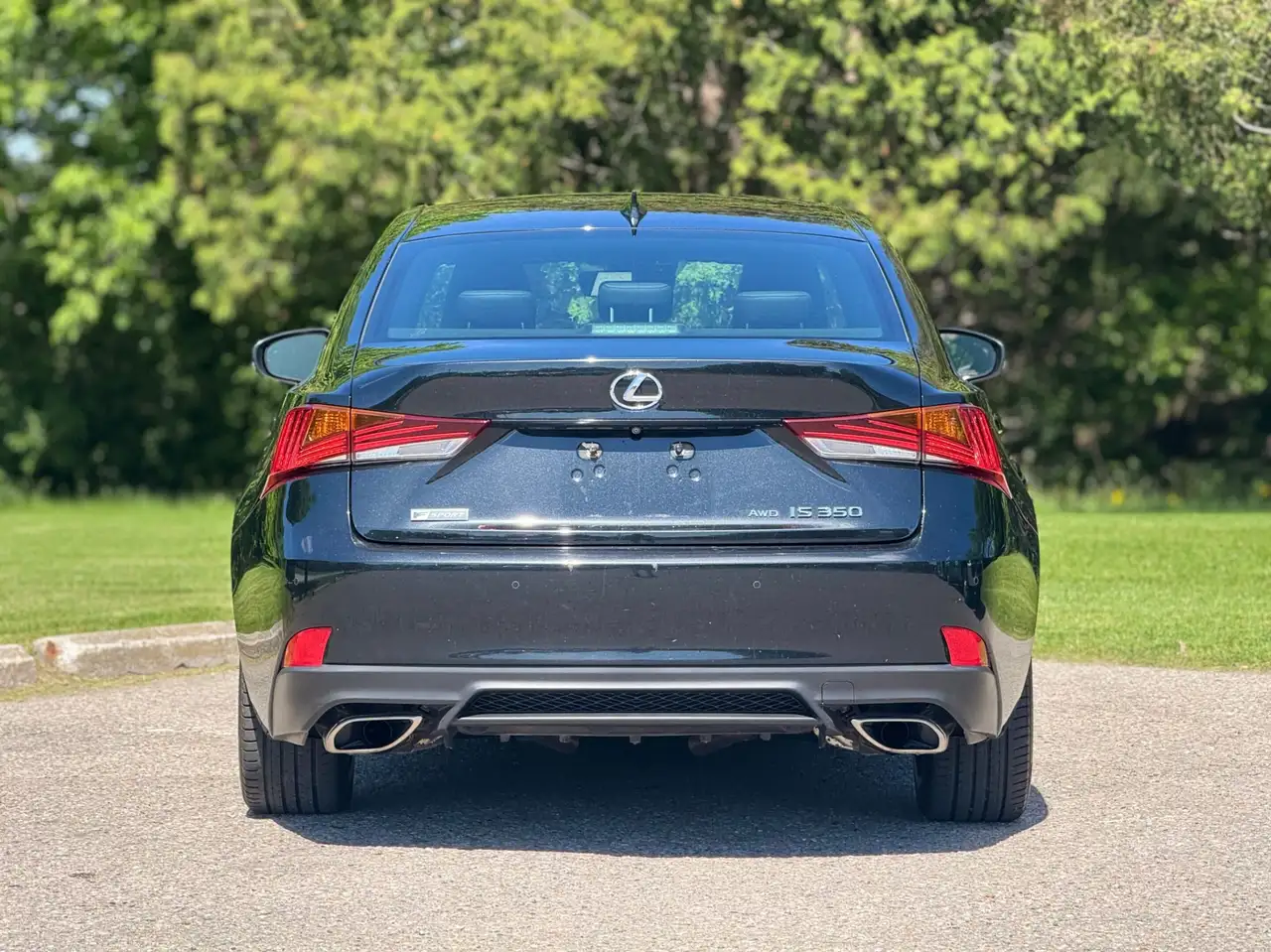Lexus IS снимка Lexus IS