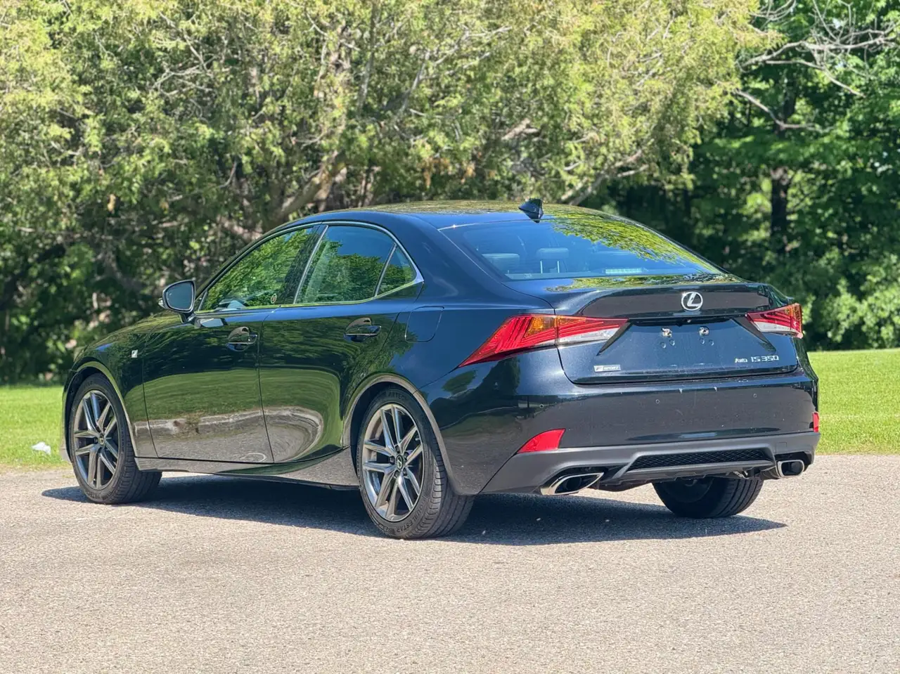 Lexus IS снимка Lexus IS