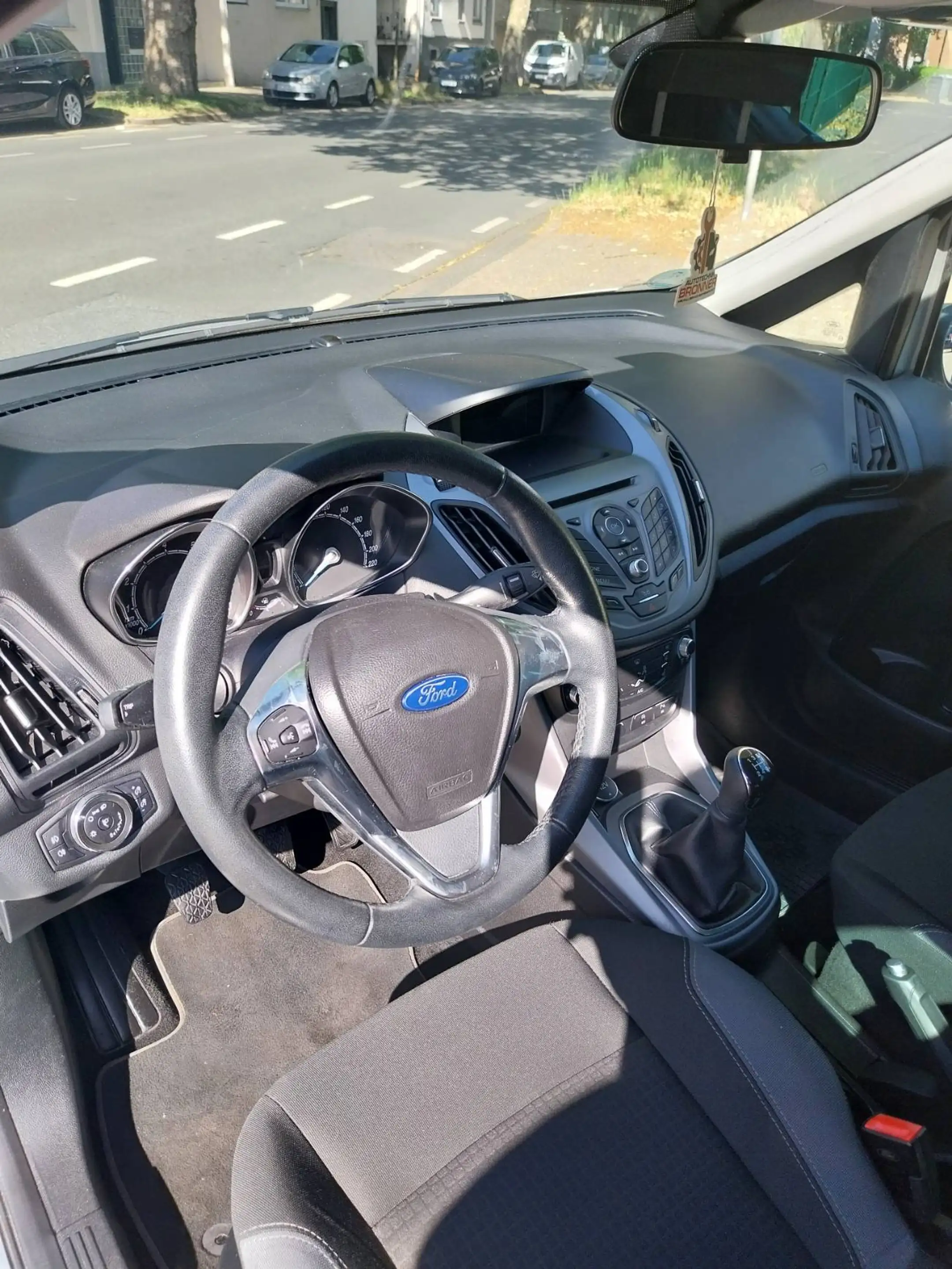 Ford B-Max Sync Edition — photo 11
