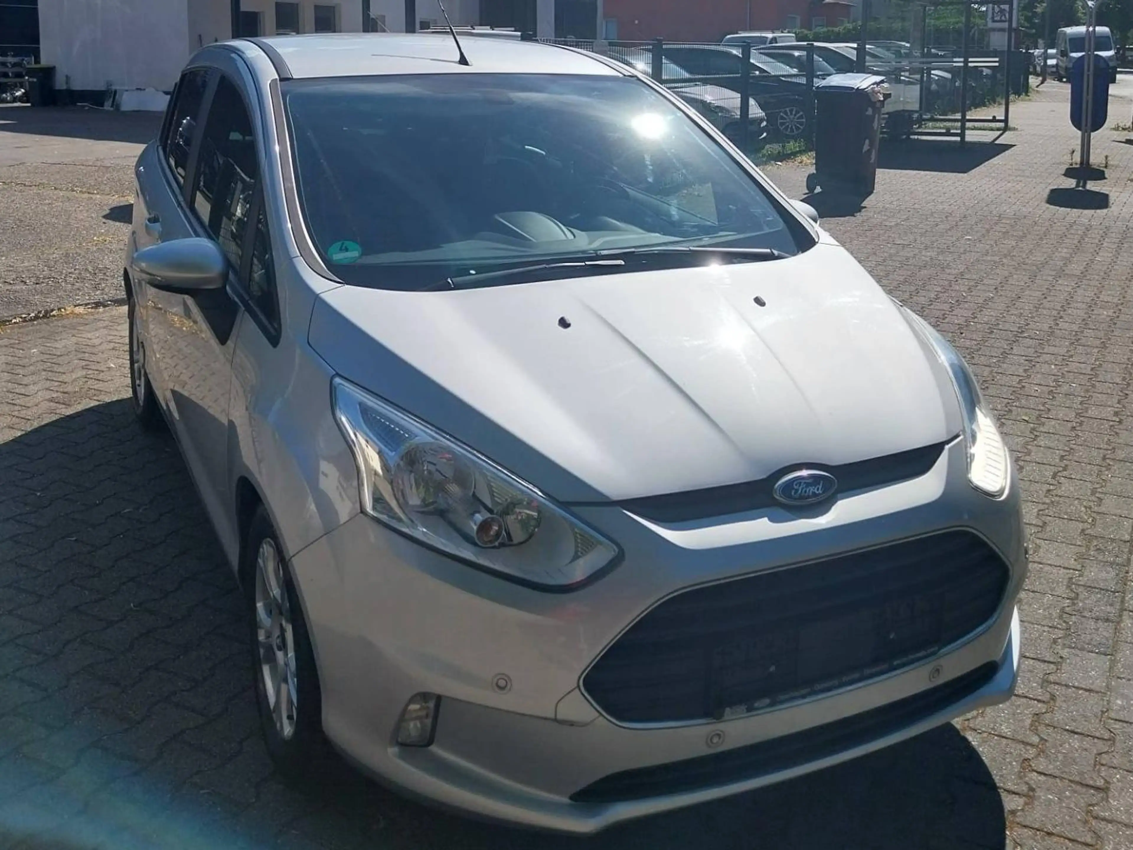 Ford B-Max Sync Edition — photo 3