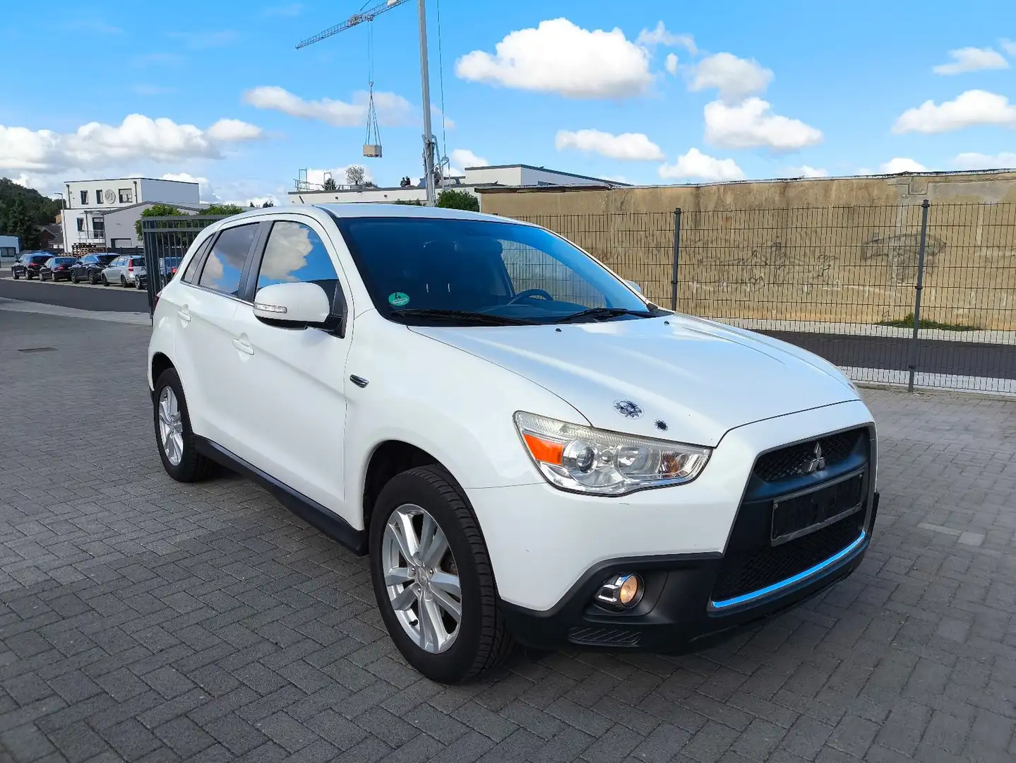 Mitsubishi ASX Intro Edition 2WD,1 HAND,KLIMA Weiß - 1