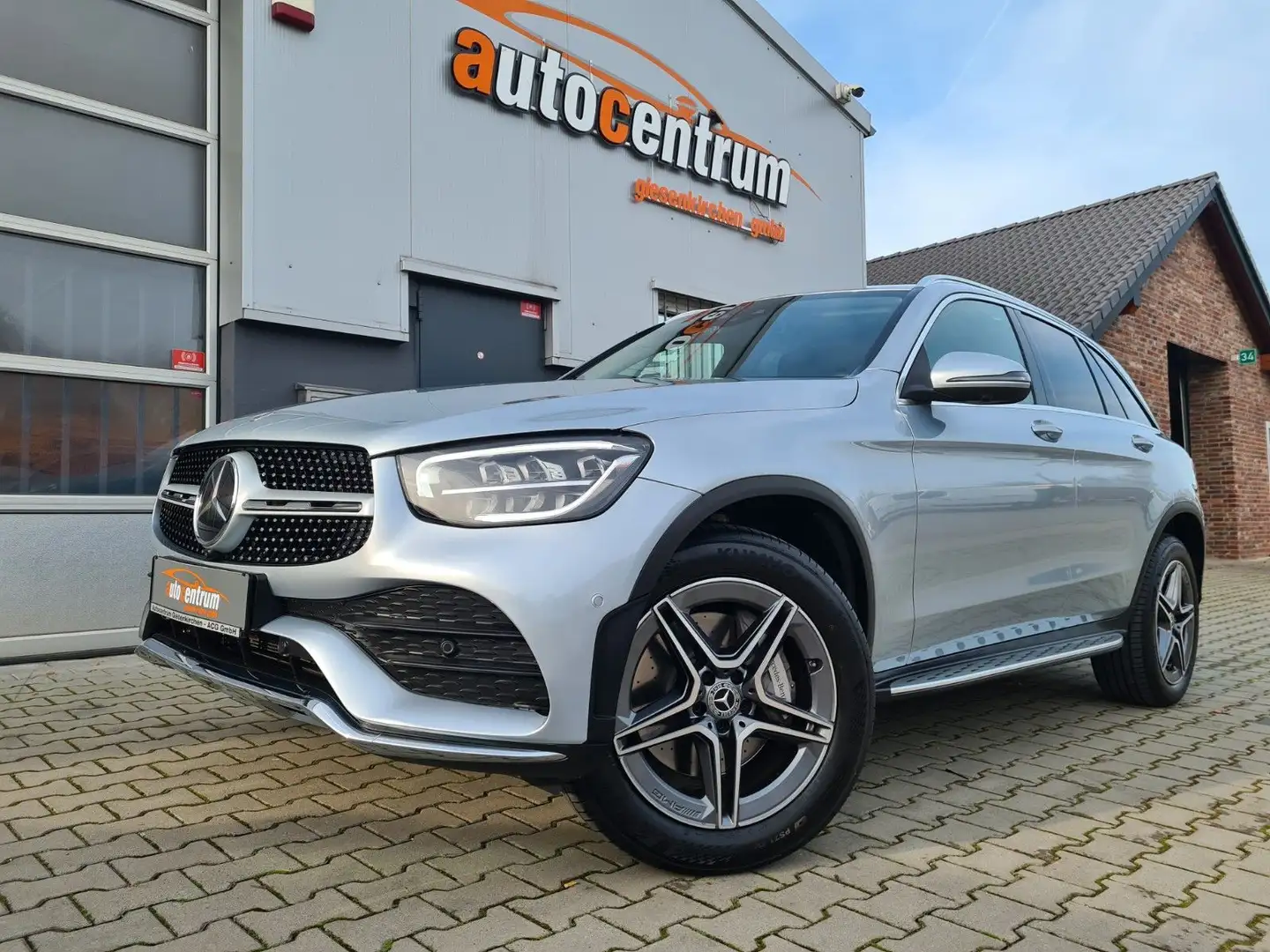 Mercedes-Benz GLC 300 e 2x AMG*ACC*Memo*AHK*360°*Alarm*Trittbr Argent - 1