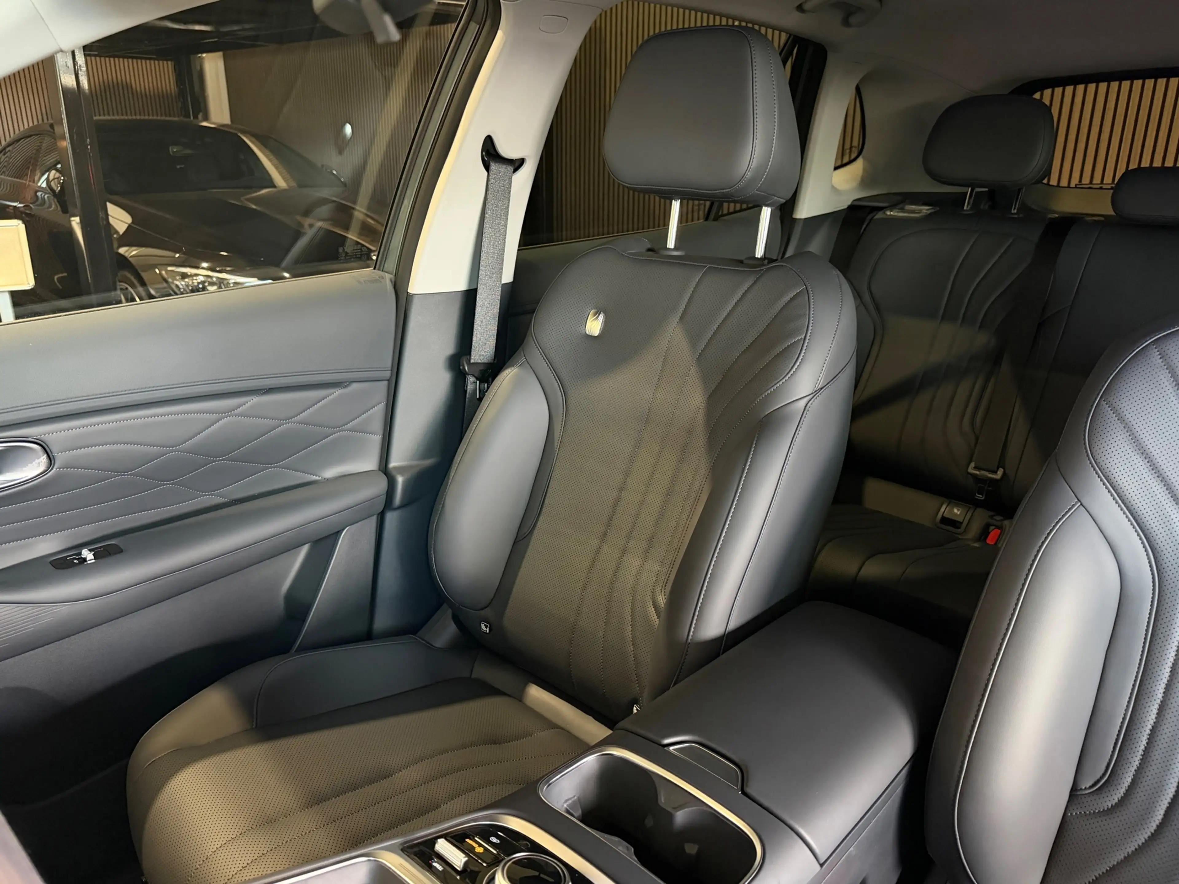 Geely Starray EM-i 1.5 Pro |PLUG-IN Hybrid| Apple Carplay|360 Camera| — photo 46