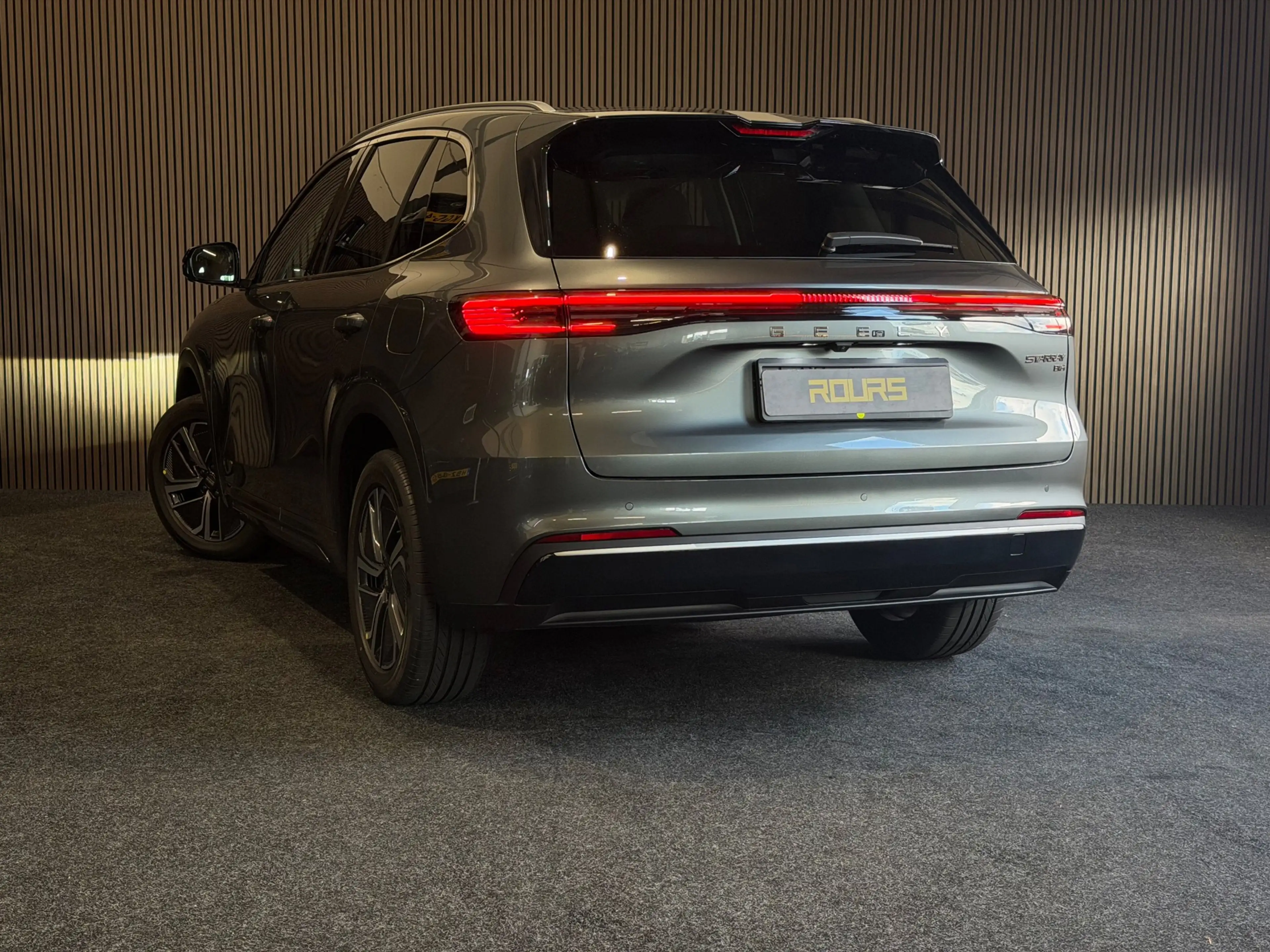 Geely Starray EM-i 1.5 Pro |PLUG-IN Hybrid| Apple Carplay|360 Camera| — photo 10