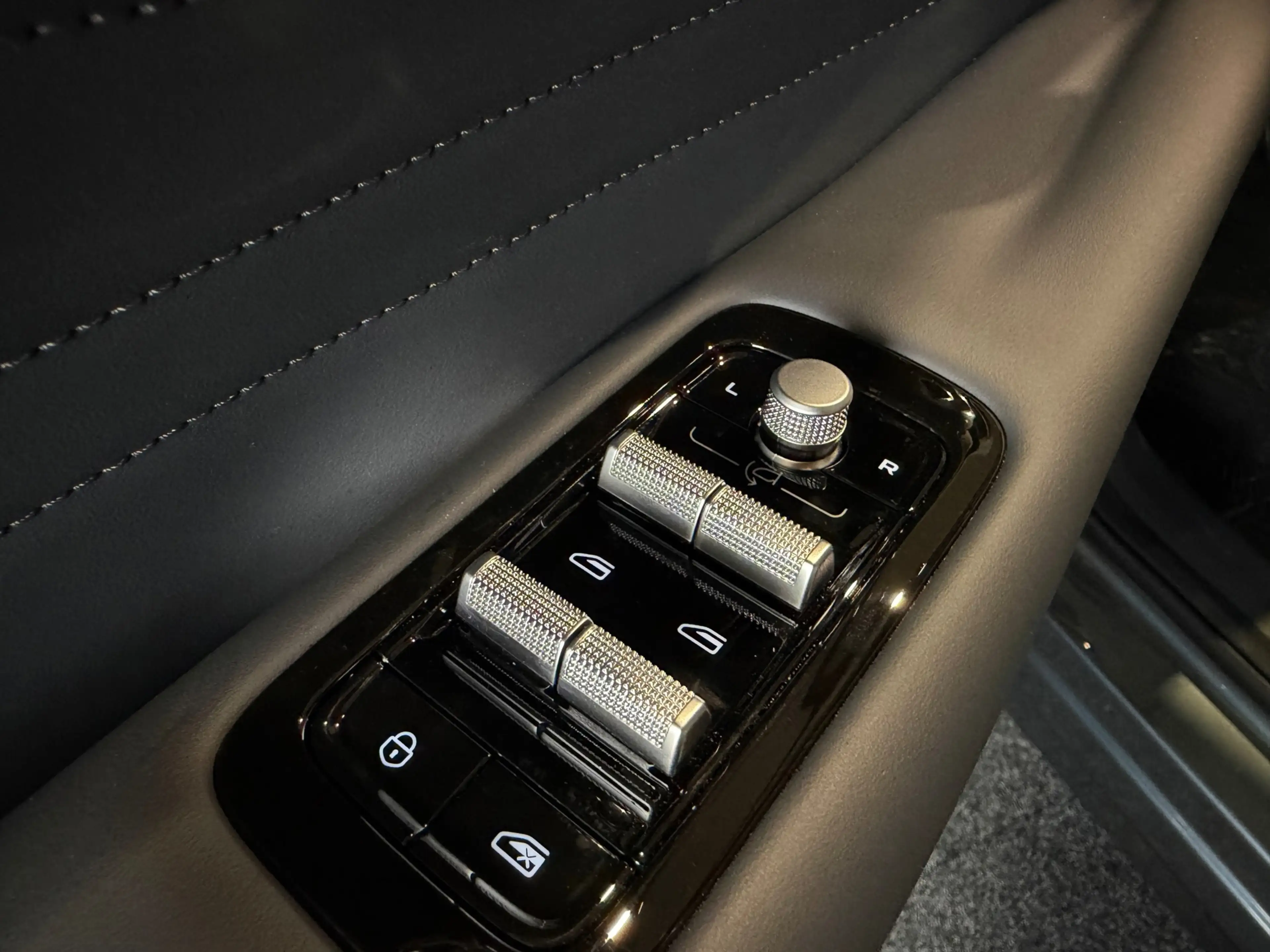 Geely Starray EM-i 1.5 Pro |PLUG-IN Hybrid| Apple Carplay|360 Camera| — photo 19