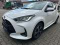 Toyota Yaris Hybrid 1,5L 116PS Active Drive Blau, Rot, Weiß Rot - thumbnail 6