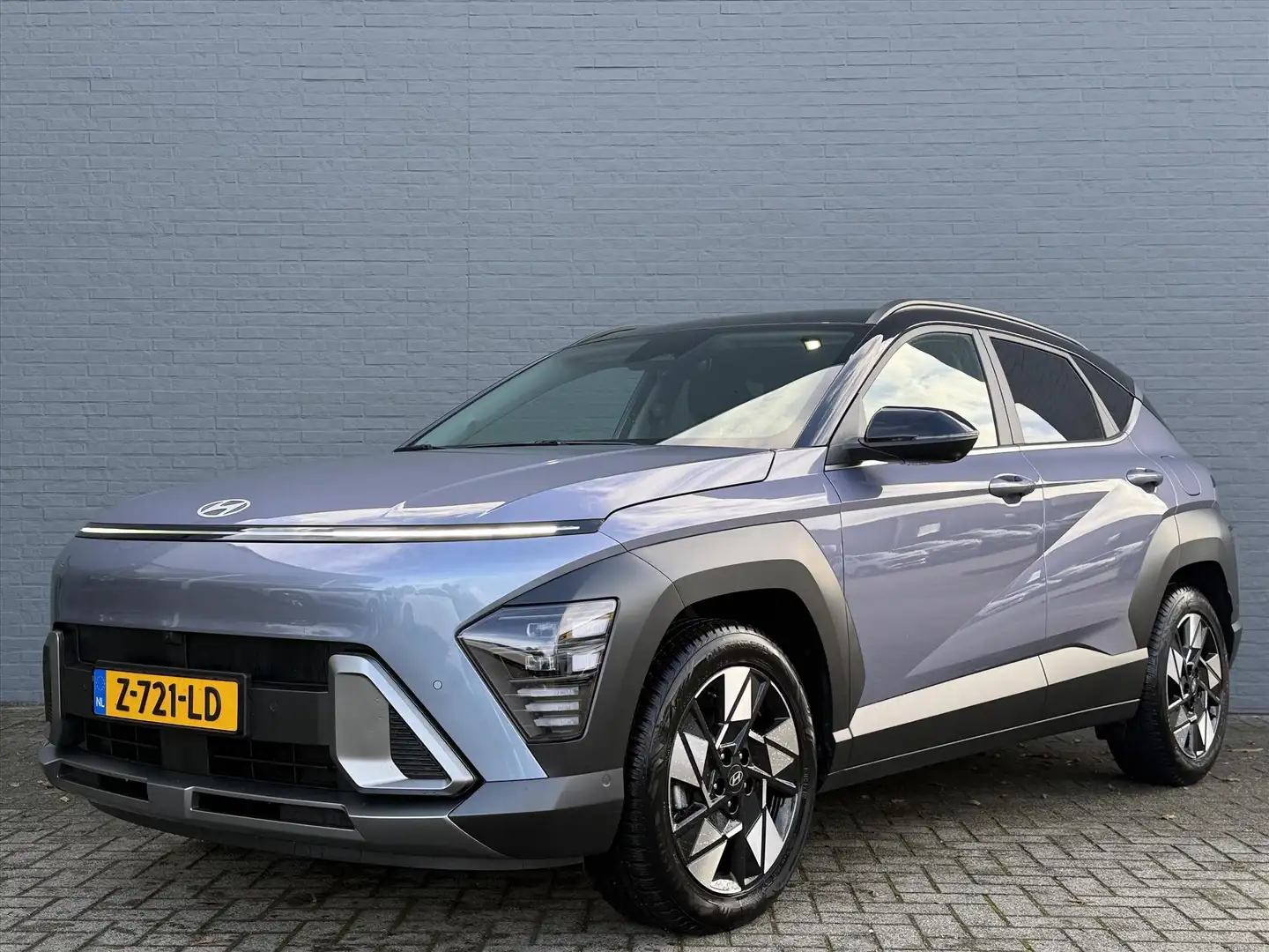 Hyundai KONA 1.6 GDI HEV 141pk DCT Premium | All Season Banden Bleu - 2