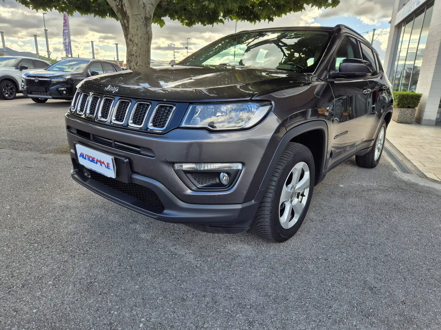Jeep Compass Compass 2.0 MJT Longitude 4wd 140cv my19 Grigio - 2