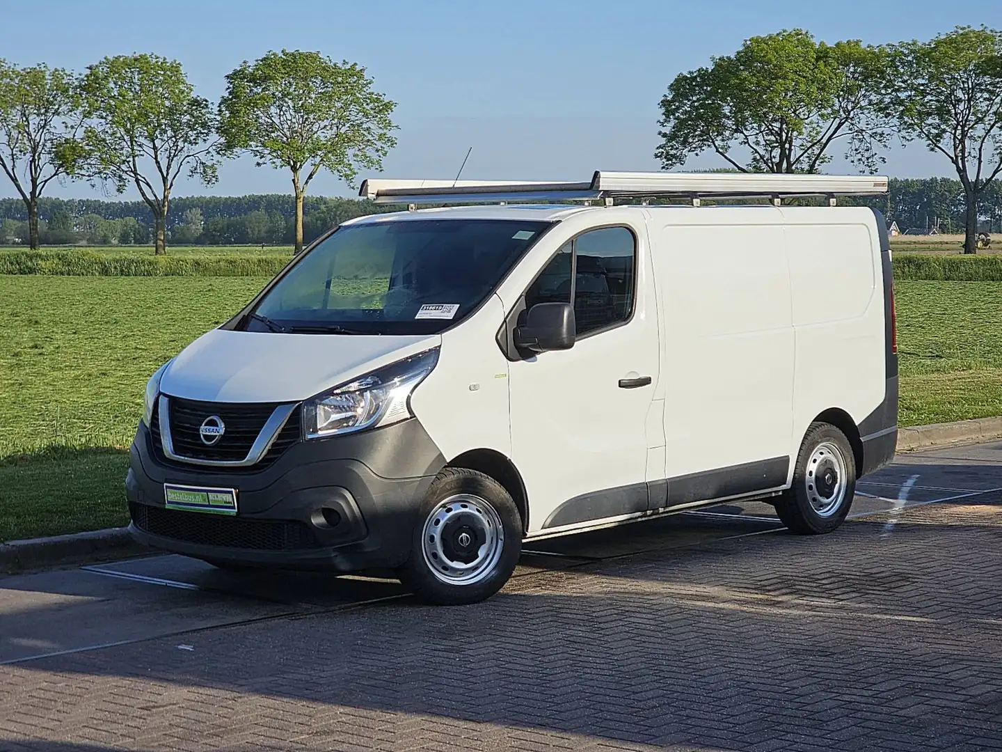 Nissan NV300 L1H1 Airco Euro6 NAP Wit - 2