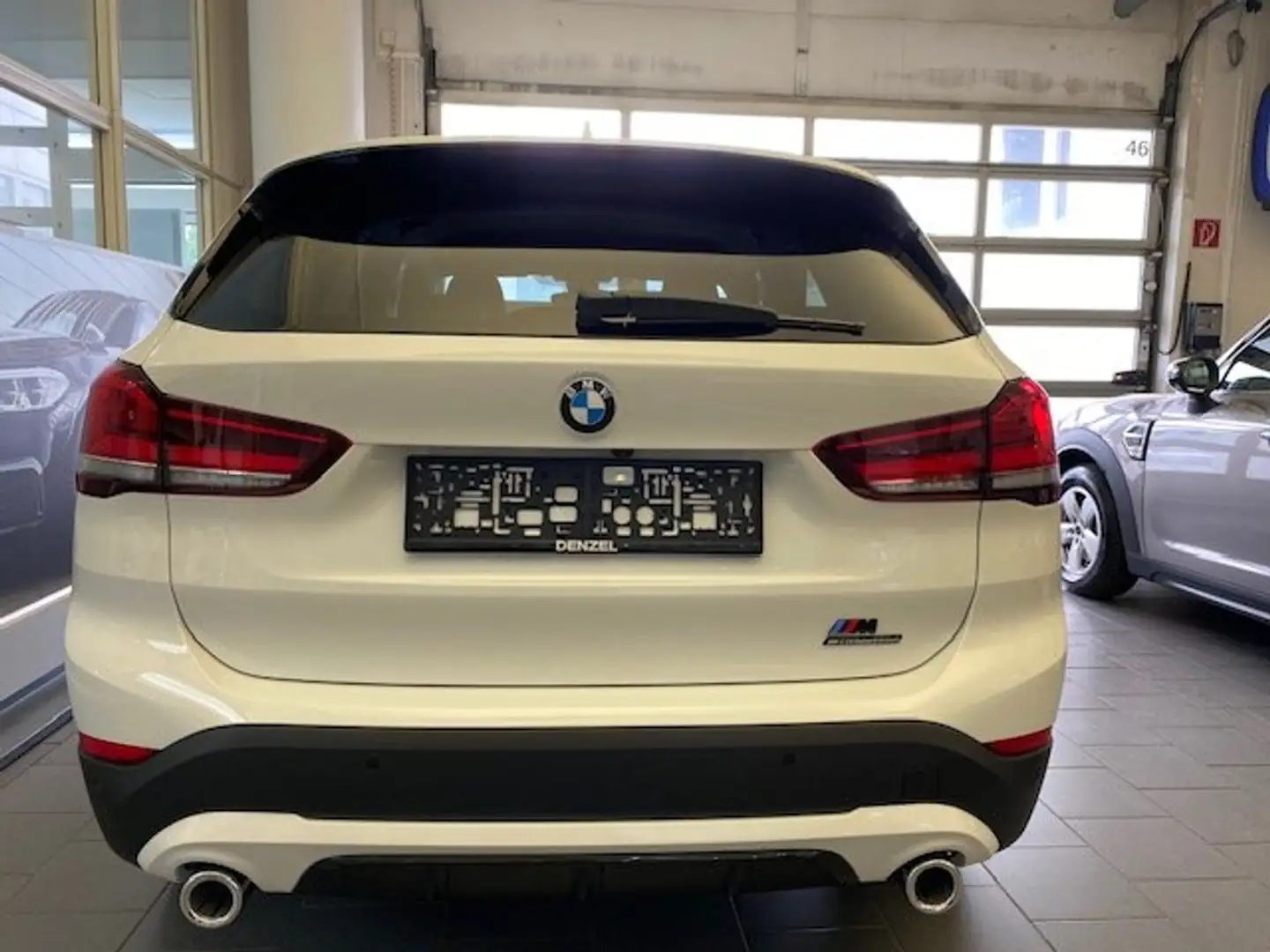 BMW X1 Weiß - 2