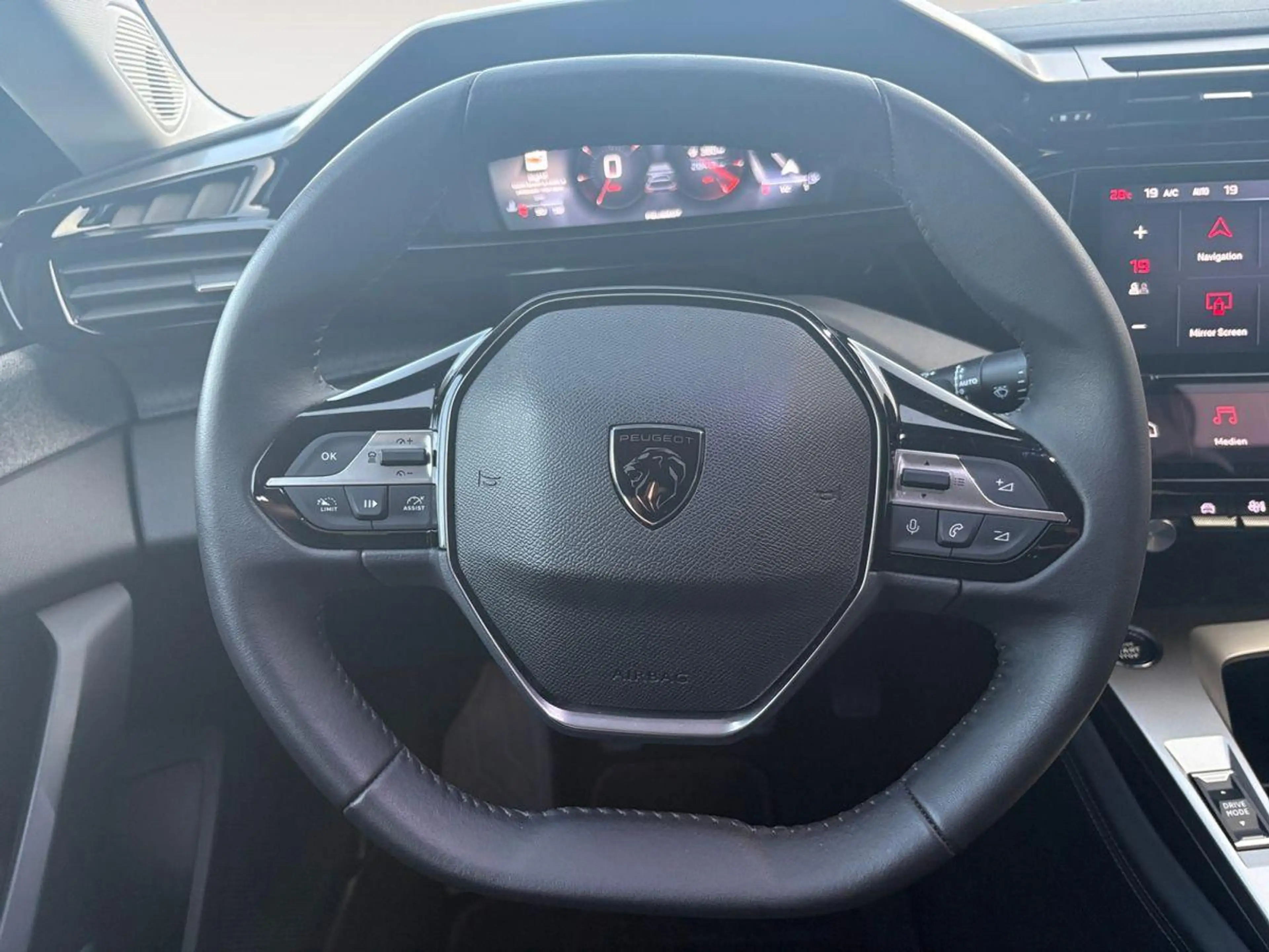 Peugeot 308 SW Allure*SHZ*360°Kamera*beh.FS*ACC*Navi* — photo 12