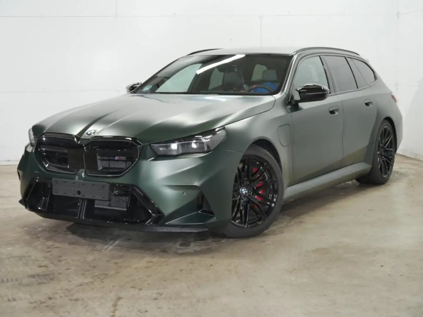 BMW M5 FROZEN DEEP GREEN - UNIEK - 40 GRAM CO2 Vert - 2