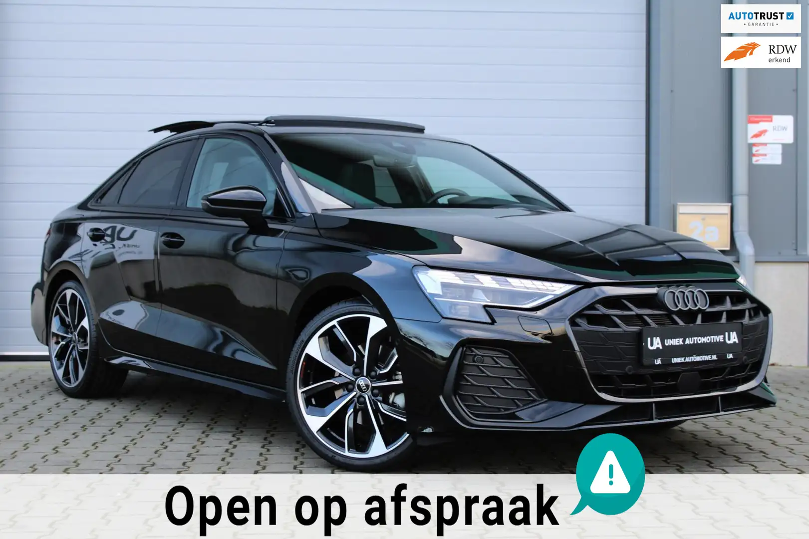 Audi A3 Limousine 35 TFSI | S-LINE | HUD | RS STOELEN | VO Noir - 1