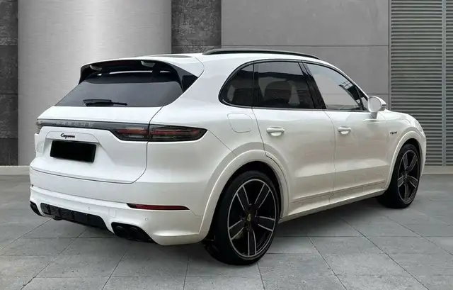 Porsche Cayenne PLATINUM*HUD*PANO*ACC*LUFT*360*BOSE*22'' Ansicht 3