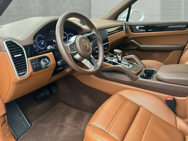 Porsche Cayenne PLATINUM*HUD*PANO*ACC*LUFT*360*BOSE*22'' Ansicht 4