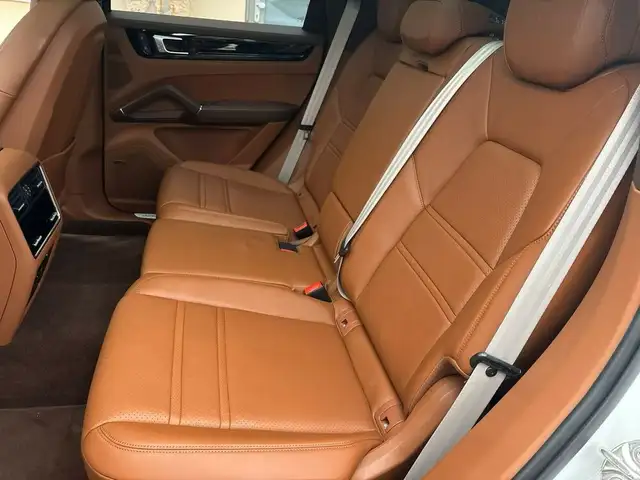 Porsche Cayenne PLATINUM*HUD*PANO*ACC*LUFT*360*BOSE*22'' Ansicht 7