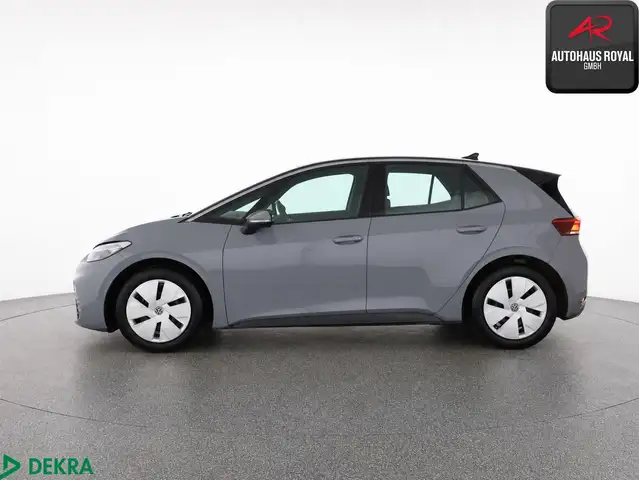 Volkswagen Id.3 view 2