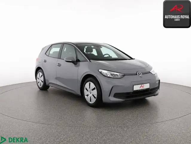 Volkswagen Id.3 view 7
