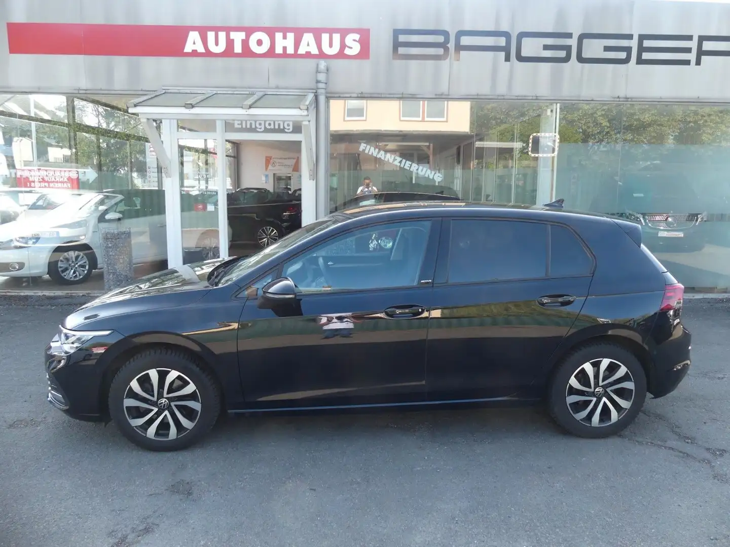 Volkswagen Golf VIII Lim. 2.0  Active Noir - 1