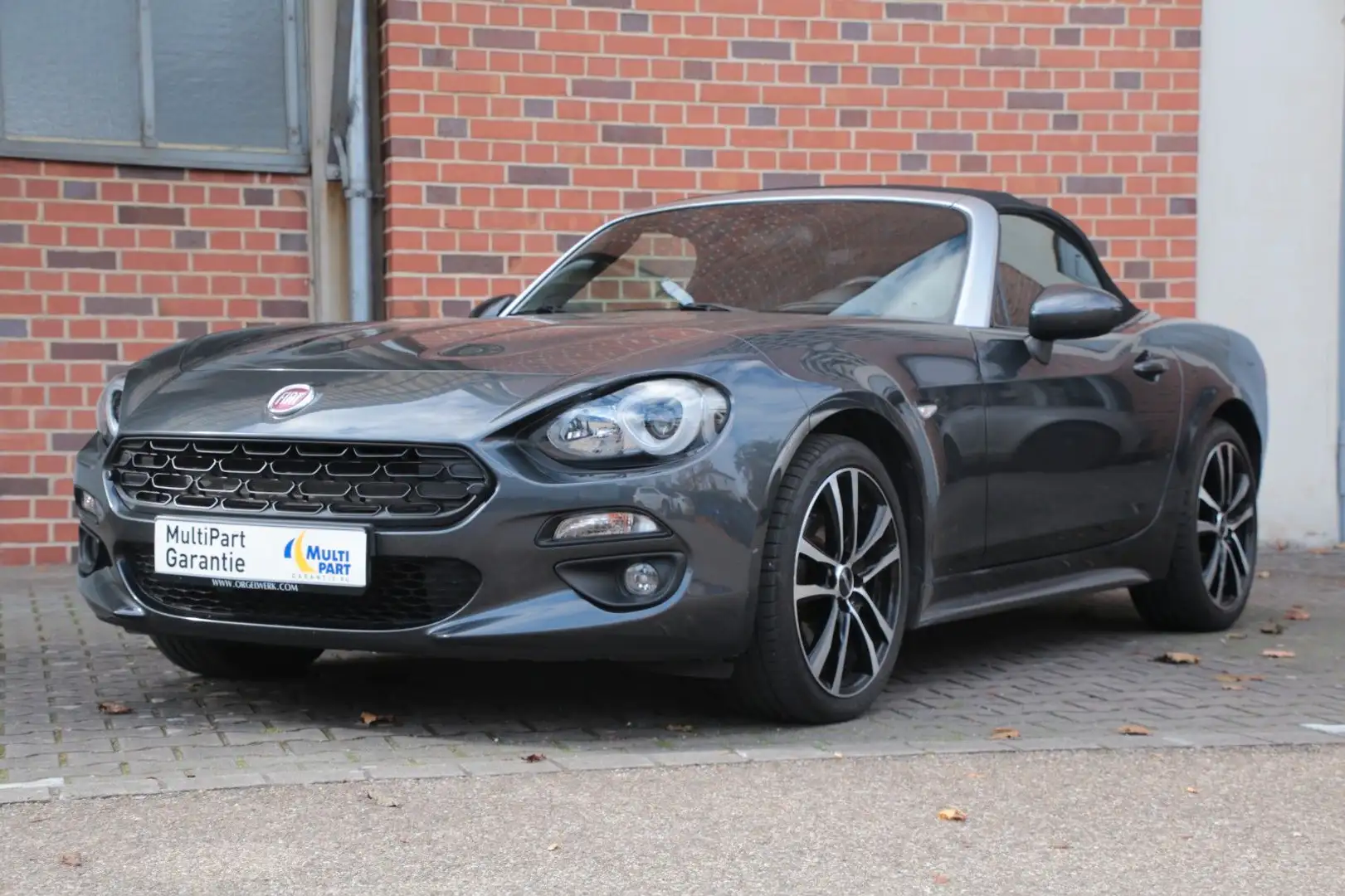 Fiat 124 Spider Lusso - sehr gepflegt!! Gris - 2